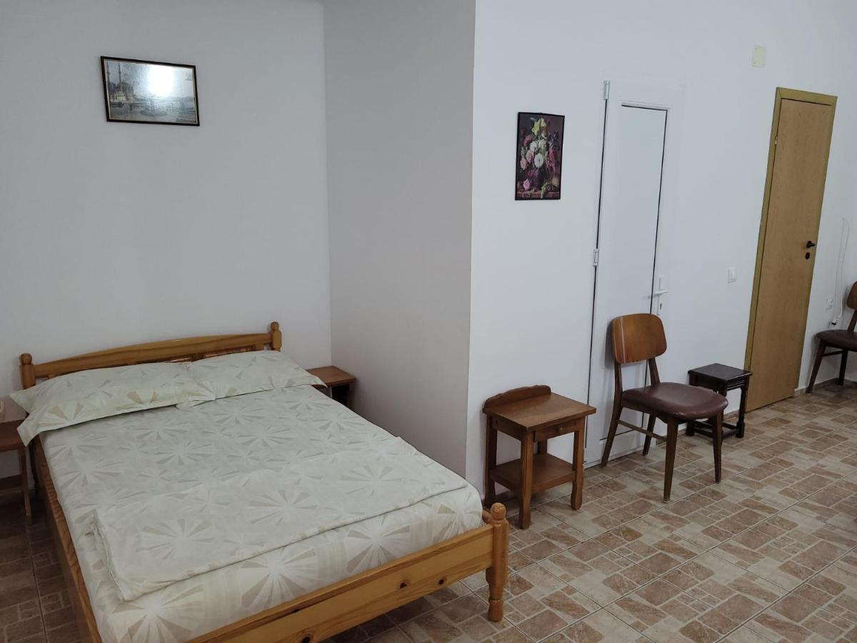 Cazare Eforie Nord, Plaja Acapulco, Garsoniere Four Studios, Bucatarie Comuna, Baie Proprie, Etaj 4, Fara Lift エクステリア 写真