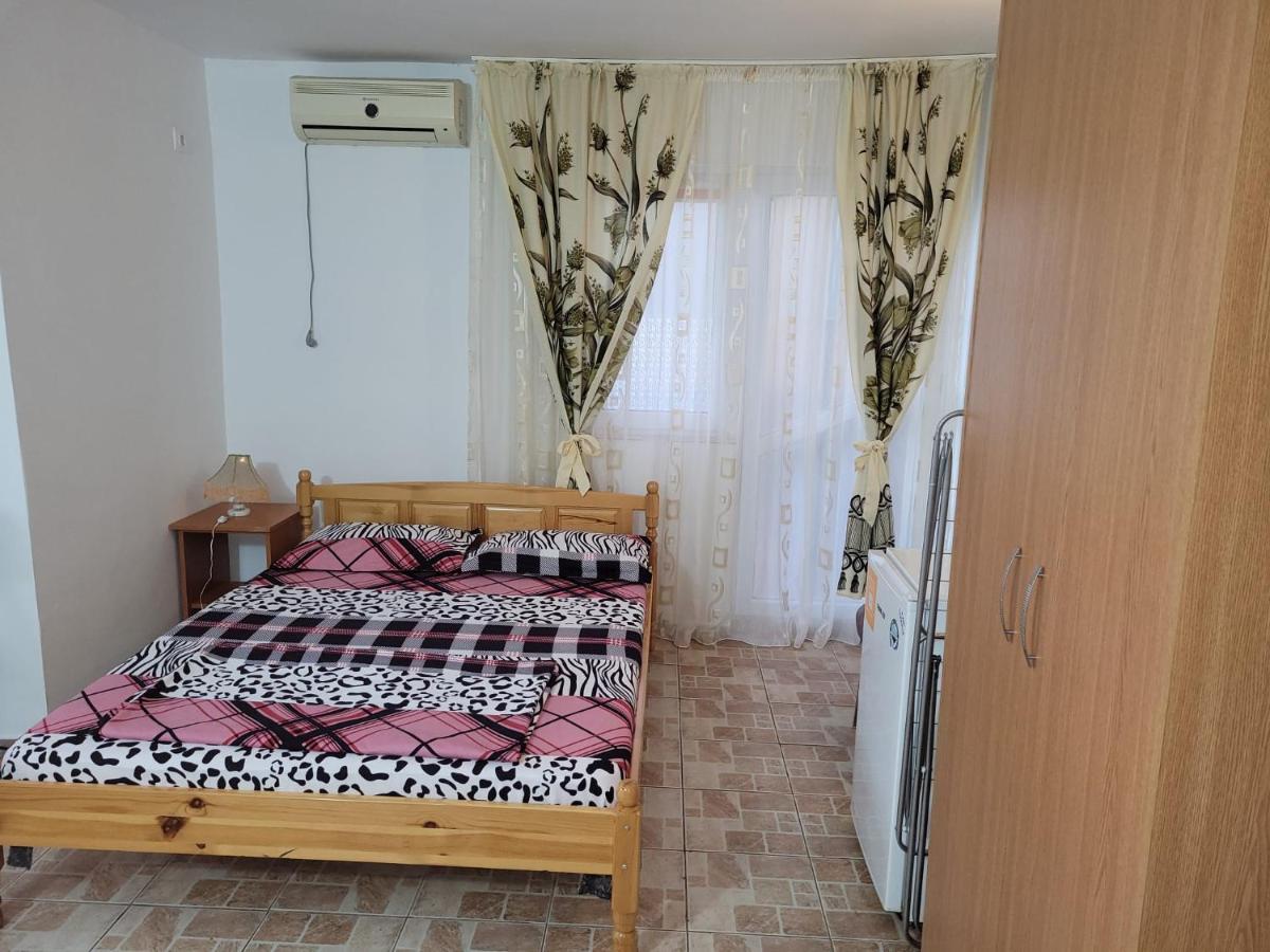 Cazare Eforie Nord, Plaja Acapulco, Garsoniere Four Studios, Bucatarie Comuna, Baie Proprie, Etaj 4, Fara Lift エクステリア 写真