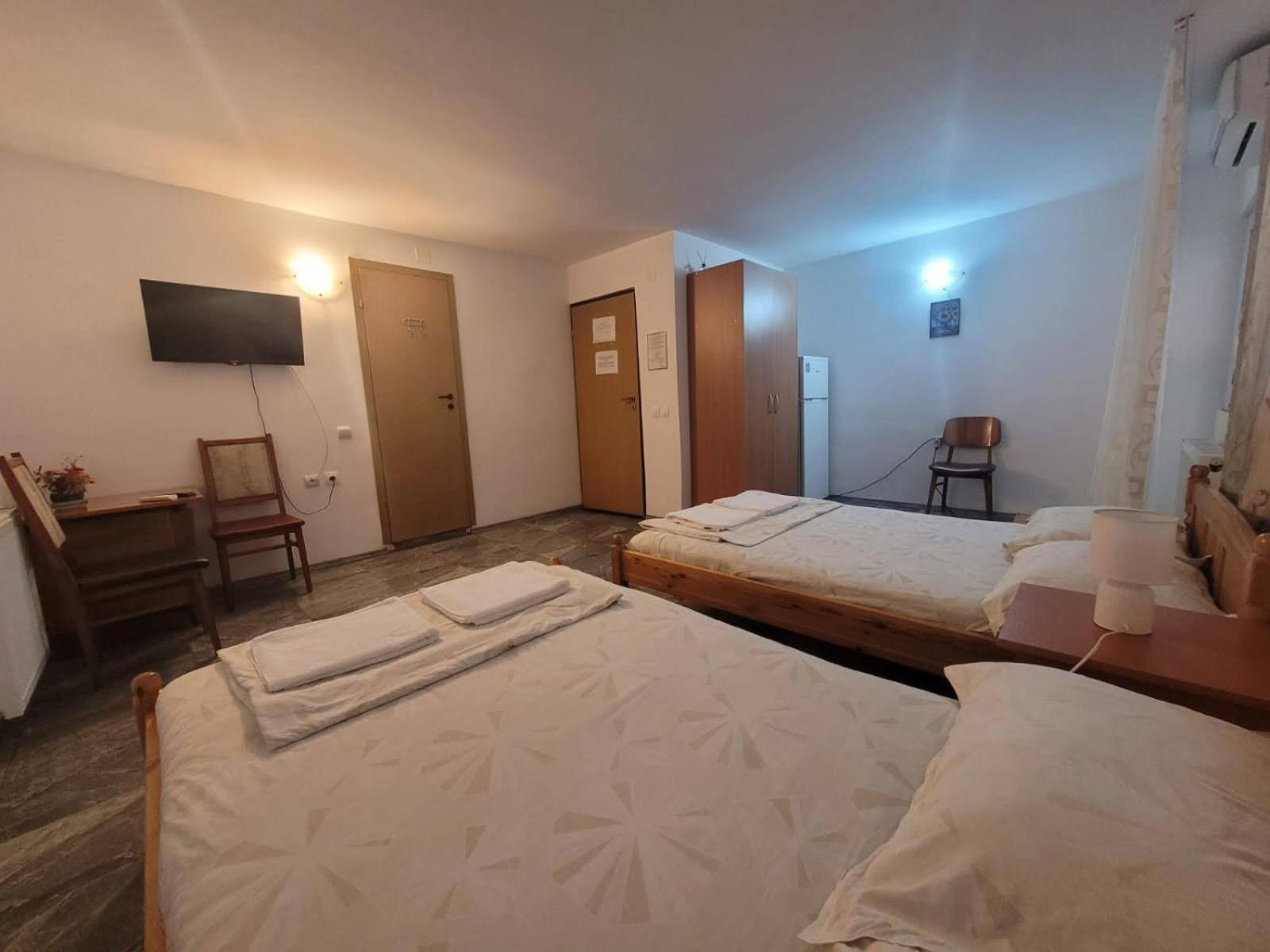 Cazare Eforie Nord, Plaja Acapulco, Garsoniere Four Studios, Bucatarie Comuna, Baie Proprie, Etaj 4, Fara Lift エクステリア 写真