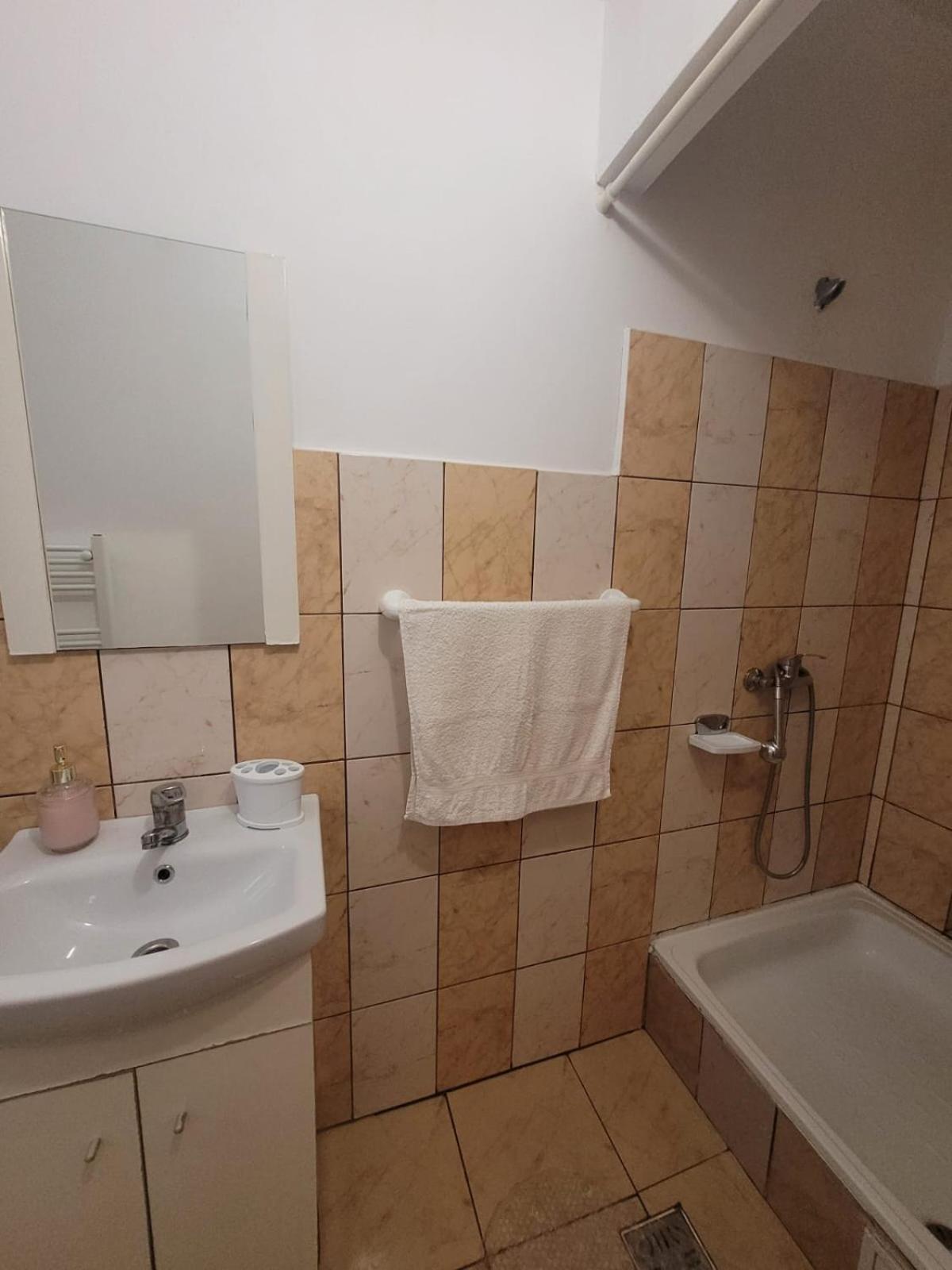 Cazare Eforie Nord, Plaja Acapulco, Garsoniere Four Studios, Bucatarie Comuna, Baie Proprie, Etaj 4, Fara Lift エクステリア 写真